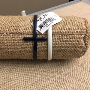 ViVI Sideways cross - set of two bangle bracelets